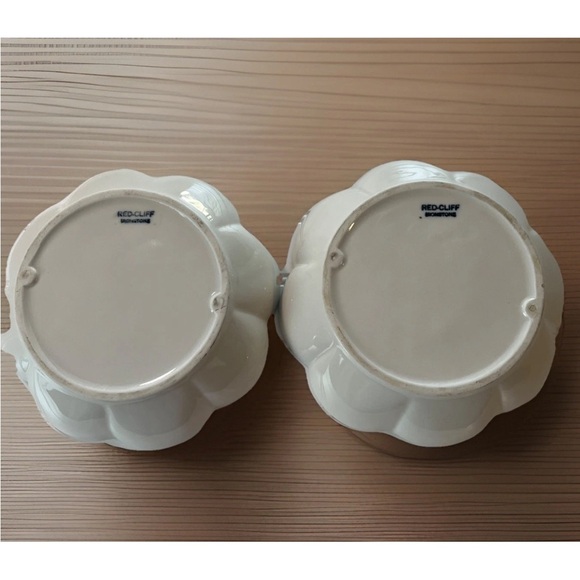 Red-Cliff Ironstone Bowl Vegetable Serving Dishes Set 2 Embossed Design 8.75” - Picture 3 of 5